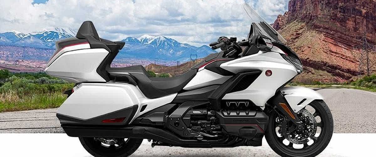 HONDA GOLD WING 1200x500